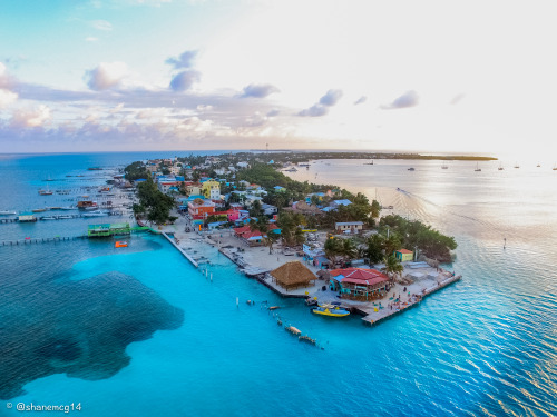 BELIZE (PART 1) – EXPLORING EXOTIC ISLANDS IN THE CARIBBEAN&nbsp;SEA
